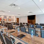 Hotel Fairfield & By Marriott 3*