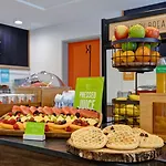 Hotel Fairfield & By Marriott 3*
