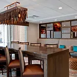 Hotel Fairfield & By Marriott