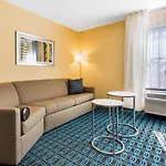 Hotel Fairfield & By Marriott 3*