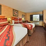 Hotel Fairfield & By Marriott 3*