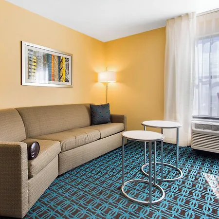 Hotel Fairfield & By Marriott 3*