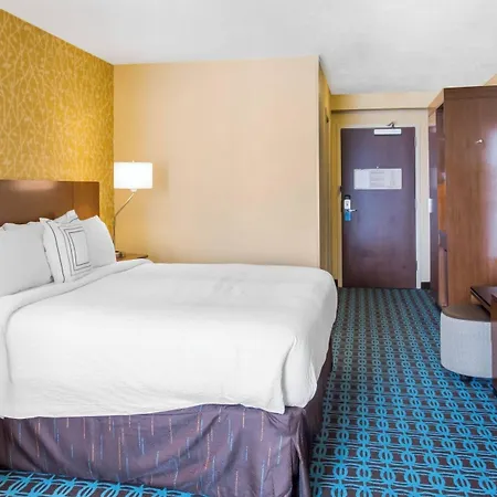 Fairfield & By Marriott