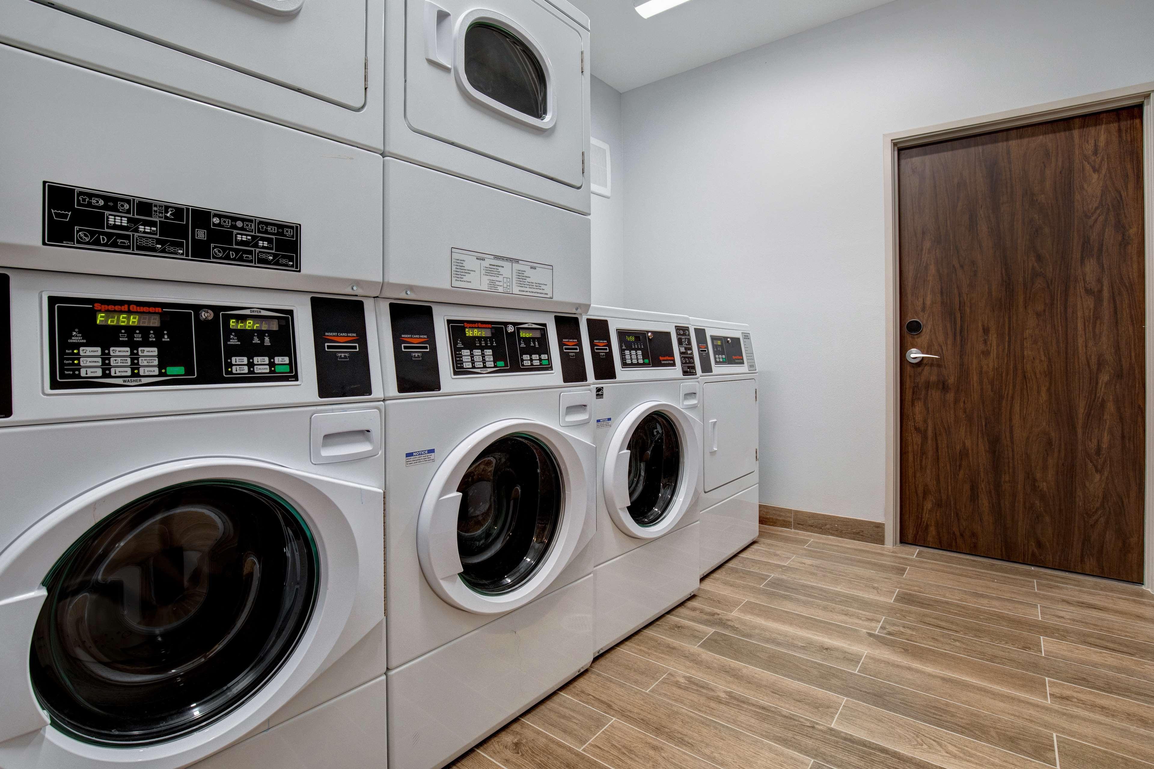 Hotel Fairfield & By Marriott 3*