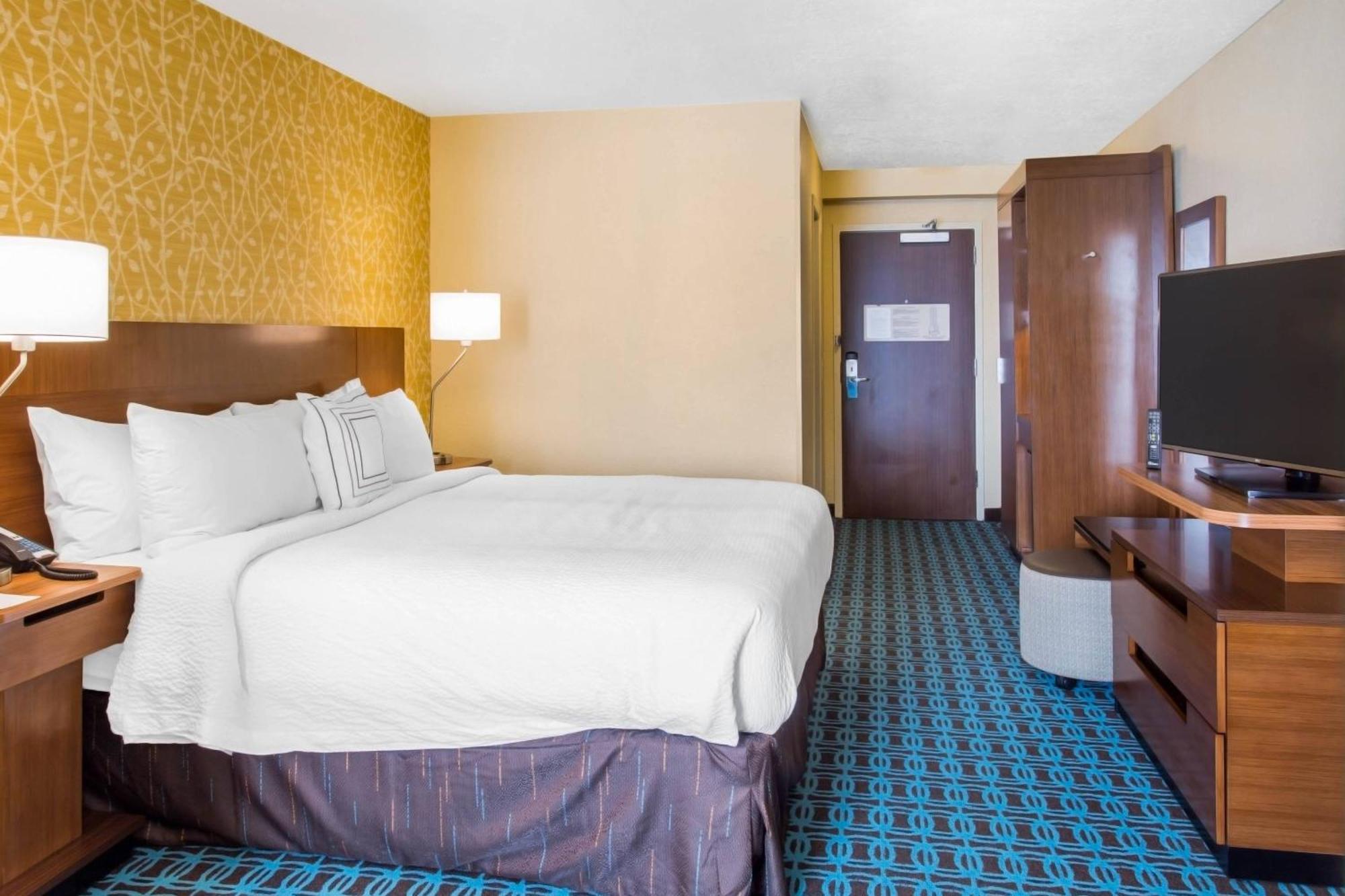 Fairfield & By Marriott 3* Santa Fe