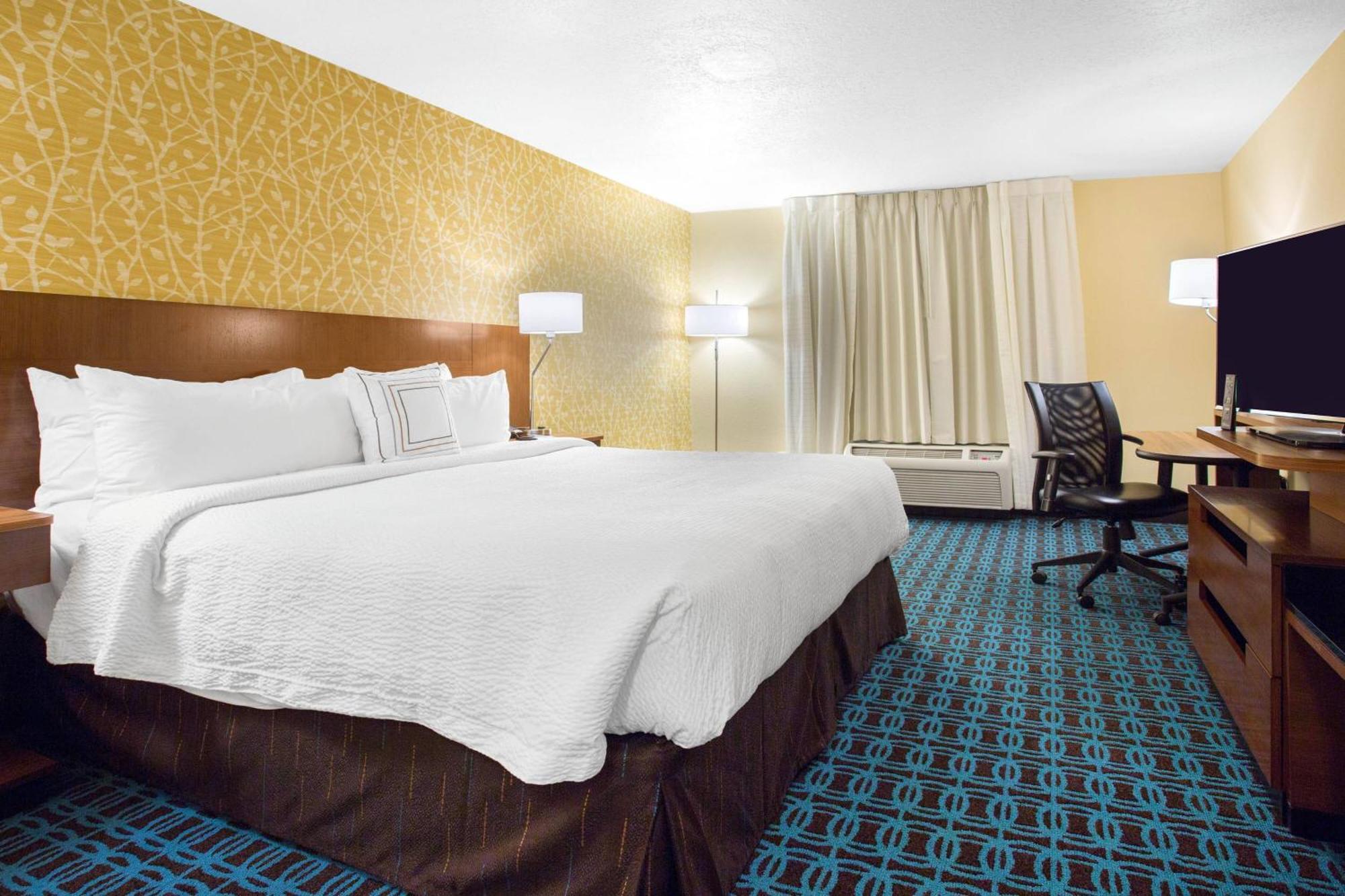 Fairfield & By Marriott
