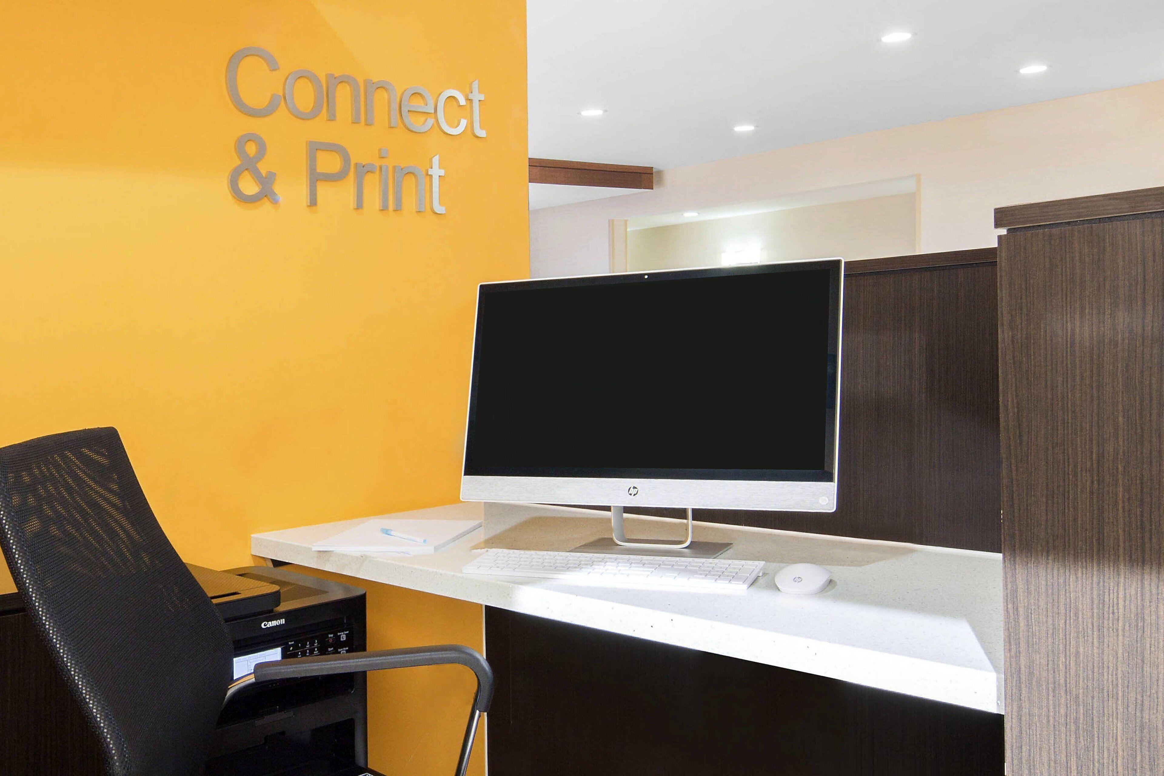 Hotel Fairfield & By Marriott Santa Fé